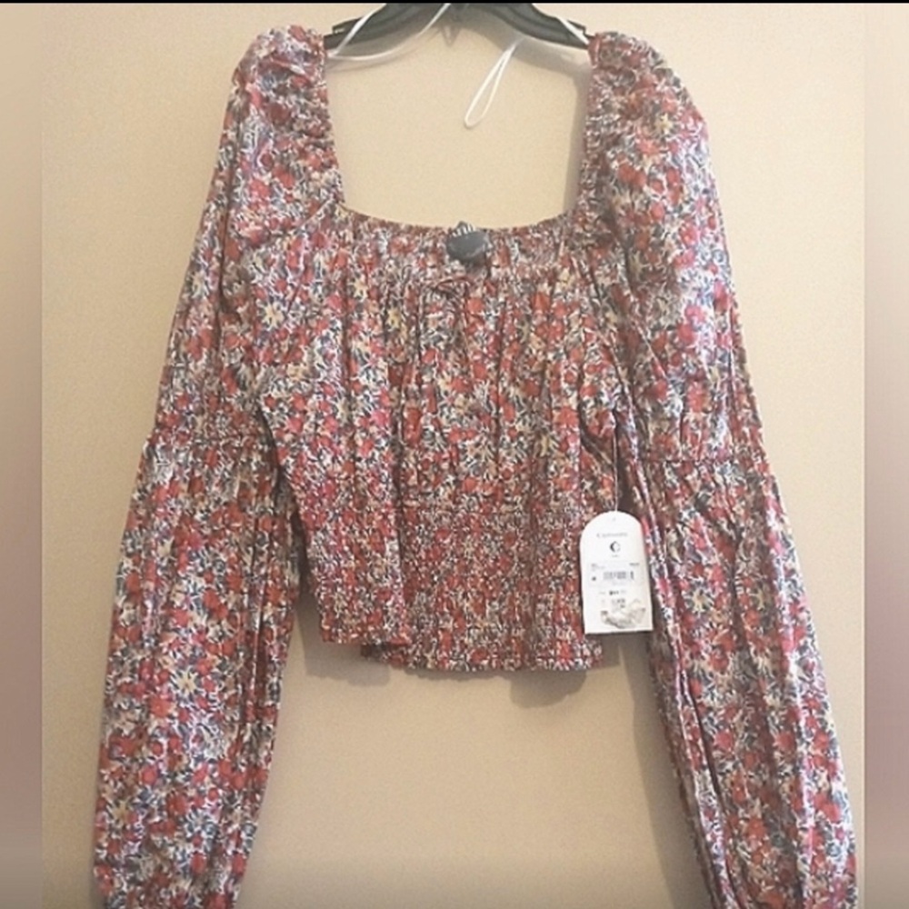 ARULA Floral Ruched Blouse (NWT) (top only)